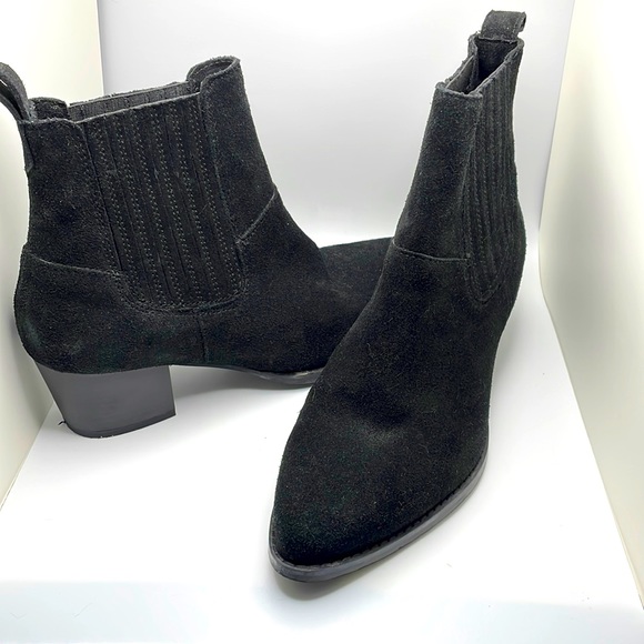 Shoes - Heeled Boots Suede
